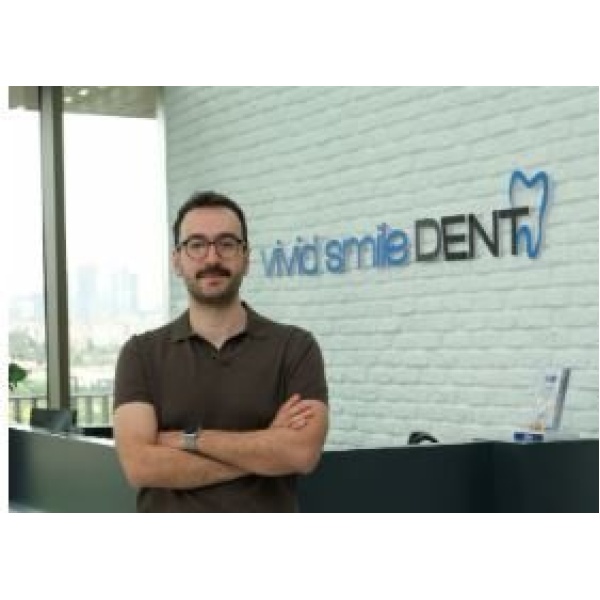 Clinictor - Vivid Smile Dent. - Mr Mert Emre Ergin