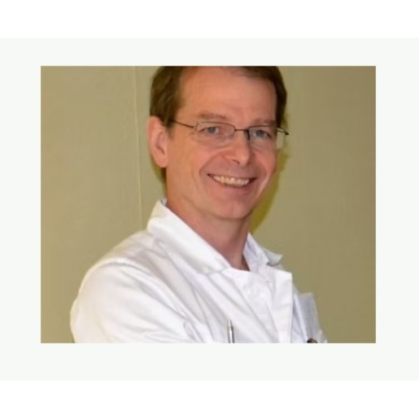 Clinictor - Bodyclinique Ltd - Mr Michal  Čierny