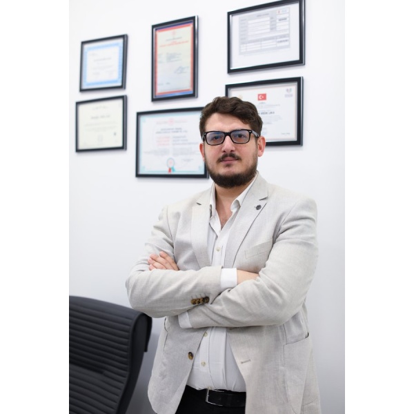 Clinictor - Esteconfido - Mr Mustafa Arda Lale