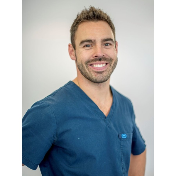 Clinictor - St James Dental - Mr Oliver Stew