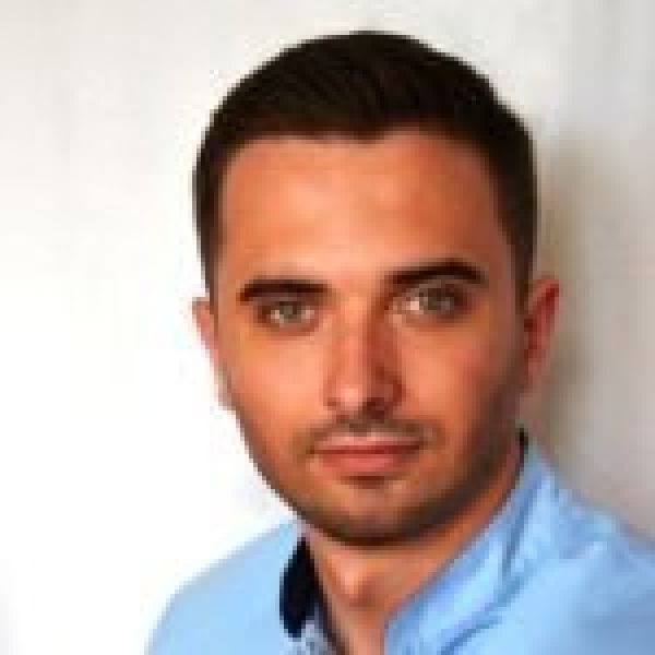 Clinictor - Dr. Oleg Ertuganow - Mr Piotr Stabryła