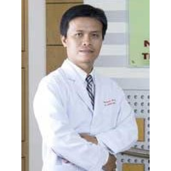 Clinictor - The He Moi Dental Clinic - Mr Quang Trong Van DDS Quãng