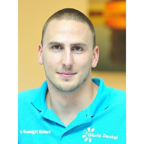 Clinictor - Gloria Dental - Mr Richárd  Dr. Somogyi