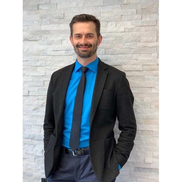 Clinictor - Lakefront Family Dental - Mr Yev  Kravchenko