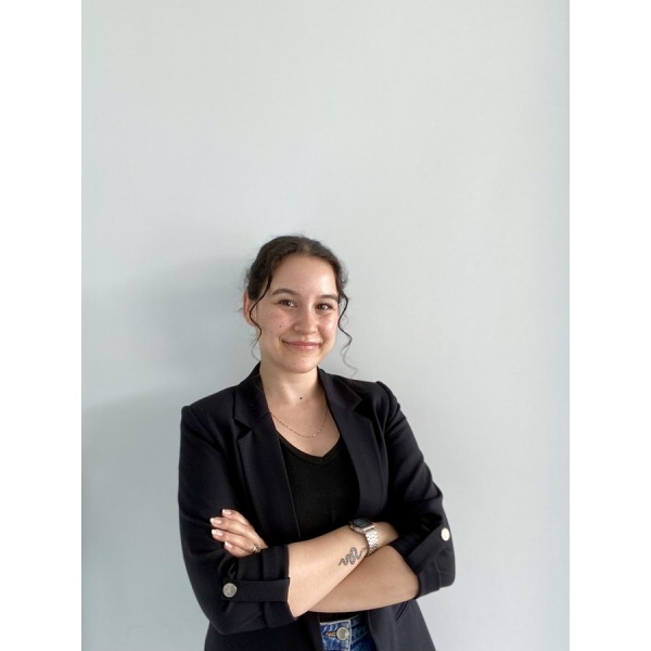 Clinictor - Kusadasi EFES Dental Clinic - Mrs Ayben Yeşilkanal Batman