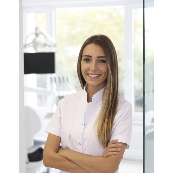 Clinictor - Dentavenue Dental Clinic - Mrs Beyza Yıldız