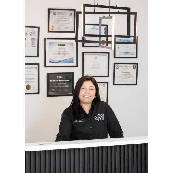 Clinictor - Ivan Implant and Cosmetic dental - Mrs Brianda  Ramirez