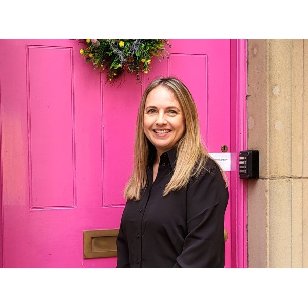 Clinictor - Pure Aesthetics Clinic - Mrs Deborah Offord