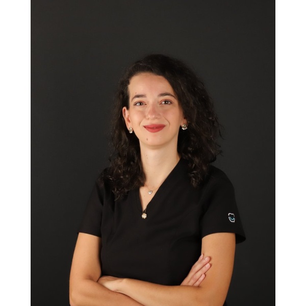 Clinictor - Dent Adavista Clinic - Mrs Emir Çakır