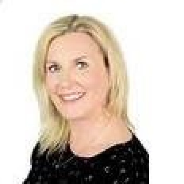 Clinictor - Emma James Physio - Hertfordshire Clinic - Mrs Emma James