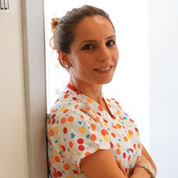 Clinictor - Özel Kocaelli Diş Polikliniği - Mrs Filiz Sirin