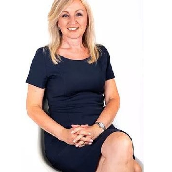 Clinictor - The Courtyard Aesthetic Clinic - Mrs Hayley Pressley