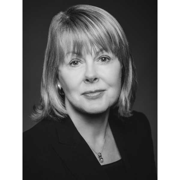 Clinictor - Harley Court Cosmetic Centres - Bournemouth - Mrs Karen Tapper