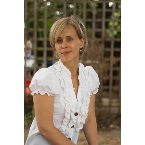 Clinictor - Cheam Dental Practice - Mrs Lina Vertelyte-Zevallos