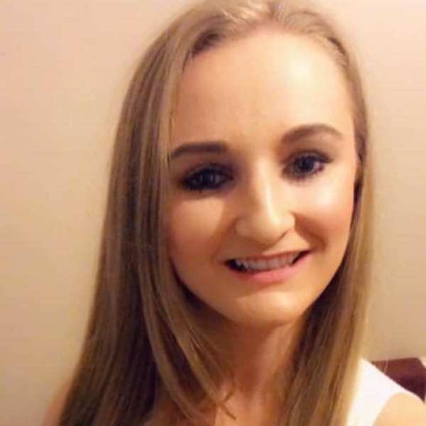 Clinictor - Creating Beautiful Smiles Limited - Mrs Lindsay Rhodes