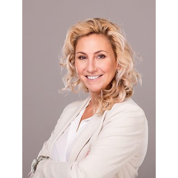 Clinictor - Prague Medical Institute - Plastic Surgery - Mrs Lucie ZARUBOVA