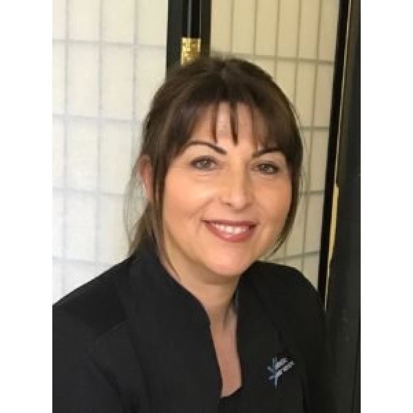 Clinictor - The Aesthetic Laser Centre - Mrs Phyllis (Filia)  Fraraccio