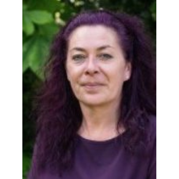 Clinictor - East End Lodge Dental Practice - Mrs Yvonne Pay