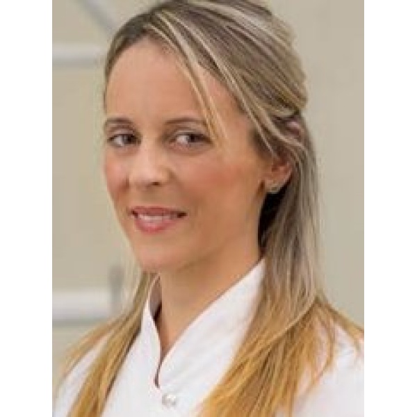 Clinictor - Clinica Dental Hotz - Ms Anabel Moraleda Galea