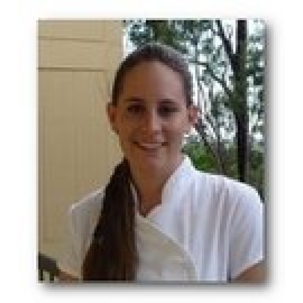 Clinictor - Bardon Smiles - Ms Casey Mitchell