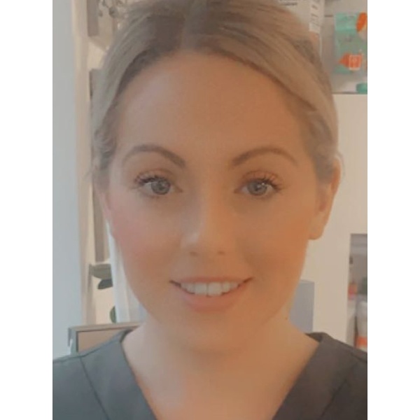Clinictor - Absolute Dental Care - Ms Laura Smith