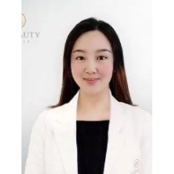 Clinictor - Ai Skin Clinic - Ms M Wang