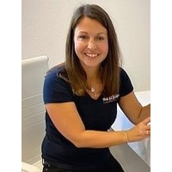 Clinictor - ERA Skin & Laser Clinic - Ms Pavlina Newman