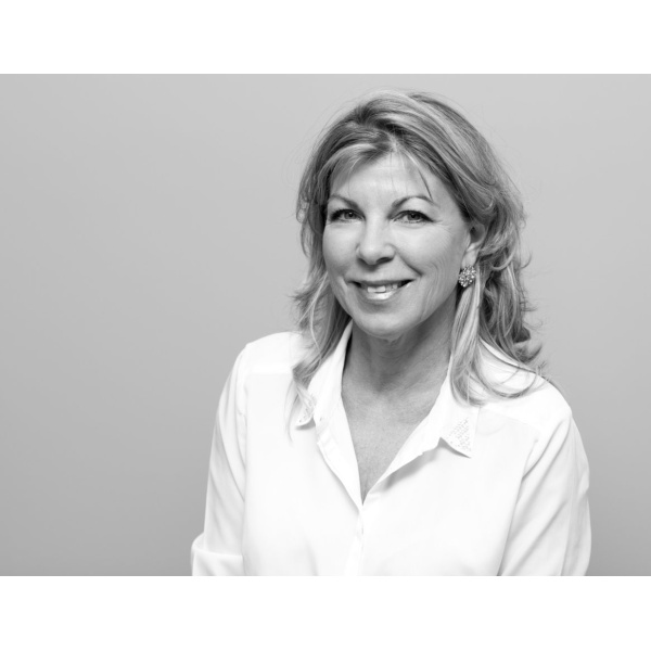 Clinictor - Facial Surgery and Cosmetic Centre of Ottawa - Ms Sandie F