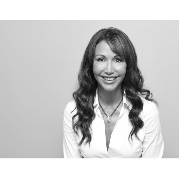 Clinictor - Facial Surgery and Cosmetic Centre of Ottawa - Ms Sheila M