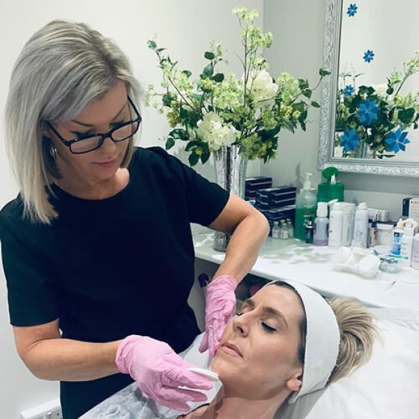 Clinictor - Kent and Surrey Aesthetics - Ms Vicki Pasons