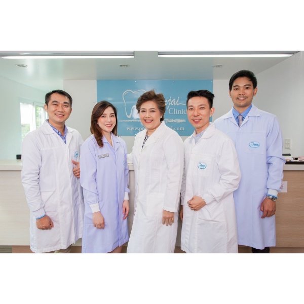 Clinictor - New Smile Dentist Bangkok - Ms Woranis Petchsuphamit