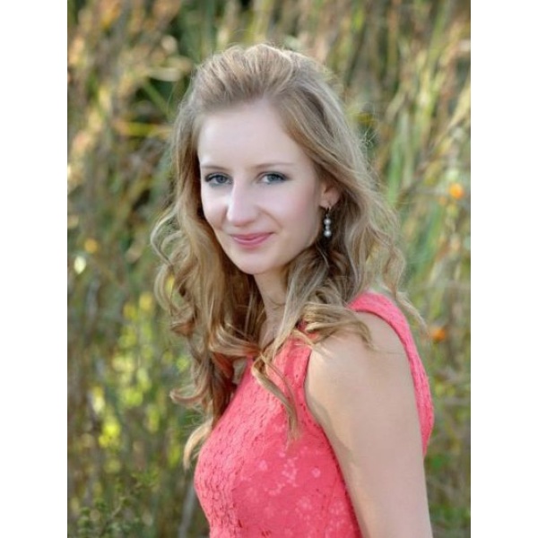 Clinictor - Dr. Adé Meyer Cosmetic Dentistry - Nadia Erasmus