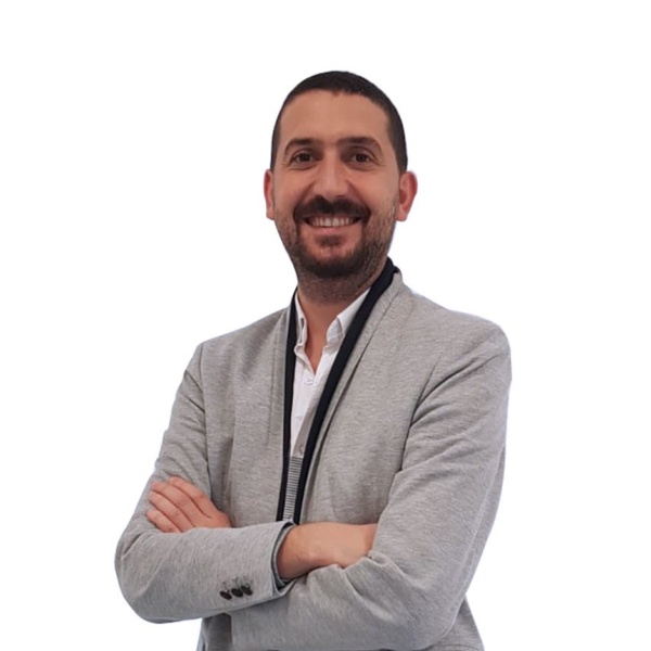 Clinictor - Impladent  Policlinic - Özgür Öztürk
