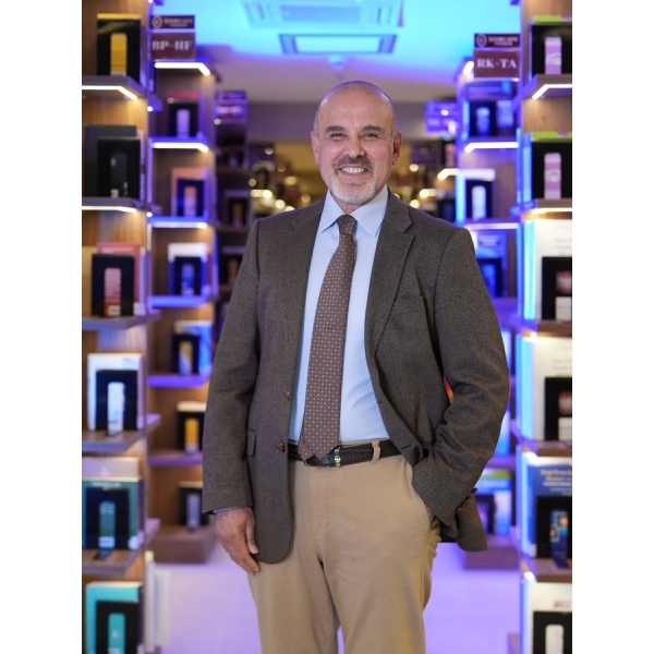 Clinictor - ISTANBUL KENT UNIVERSITY DENTAL HOSPITAL - Prof Nedim Ozer
