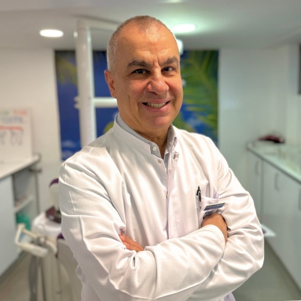 Clinictor - Okan Dent - Prof Nejat  Erverdi