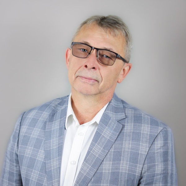 Clinictor - KCM Clinic Jelenia Gora - Prof Stanislaw Kwiek