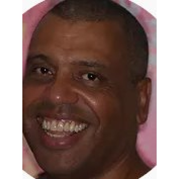 Clinictor - iQ Dental and Implant Centre - Richard Ebanks