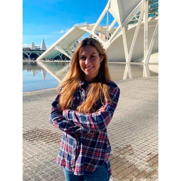 Clinictor - Clinica Dental Cots - Rocio Van Cauteren Garcia