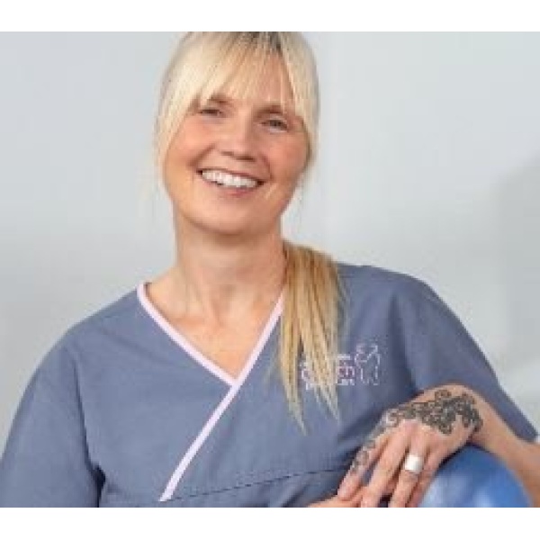 Clinictor - Cwtch Dental Care - Sarah Guwy