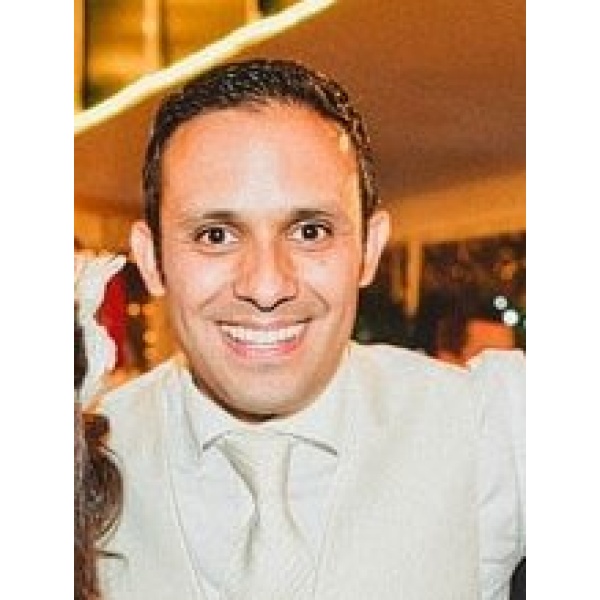Clinictor - Pacific Pearl Dental - Vicente  Ordonez
