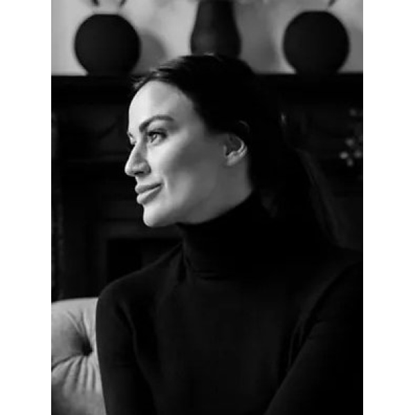 Clinictor - The White House Clinic - Zara Rouse